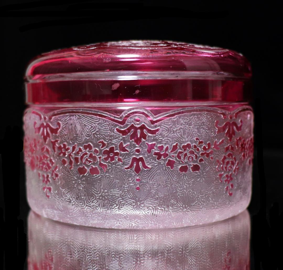 オールド・ヴァルサンランベール 桃色被せガラス薔薇蓋物 ボンボニエール 小物入れ