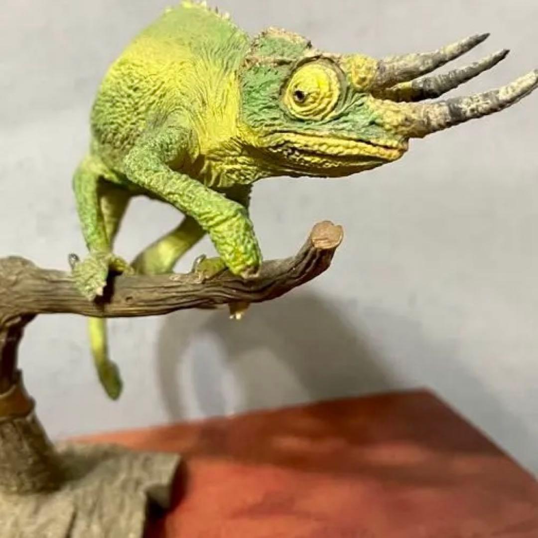 海洋堂　ジャクソンカメレオン　完成品