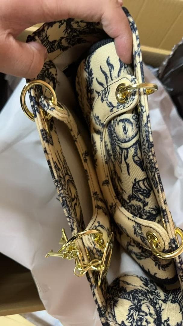 GUCCI ネイビー GGロゴ ネクタイ