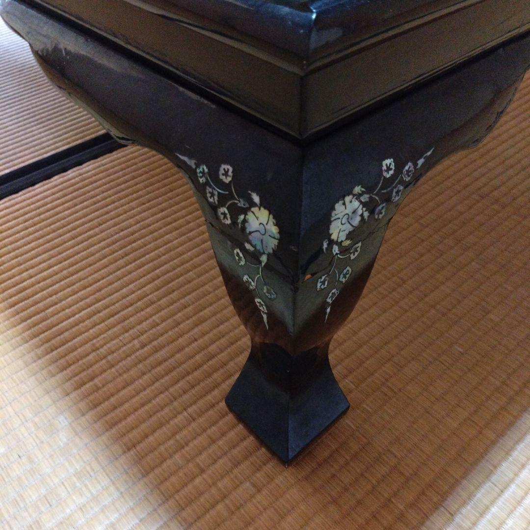 「黒うるし地」に「螺鈿細工（らでんざいく）座卓」「高級」「和室」「ローテーブル」