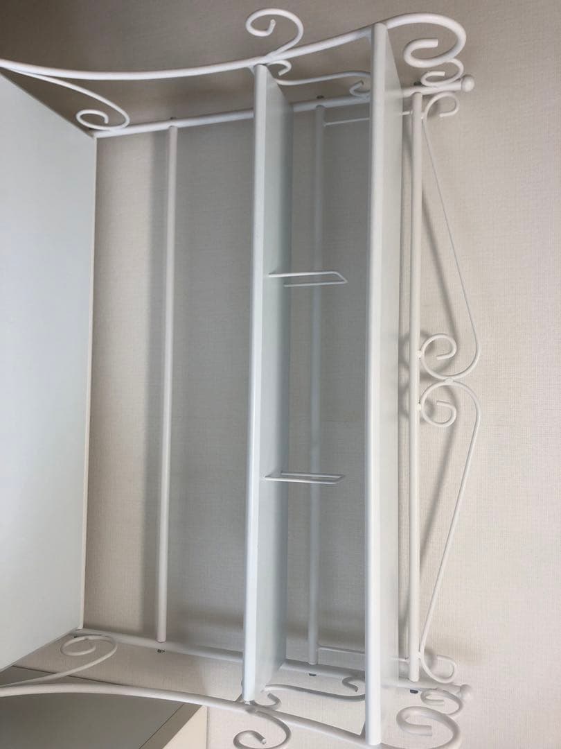 ニトリ　学習机　ワゴン、いす付き　猫脚風　ドレッサー　白