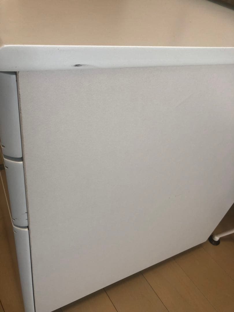 ニトリ　学習机　ワゴン、いす付き　猫脚風　ドレッサー　白