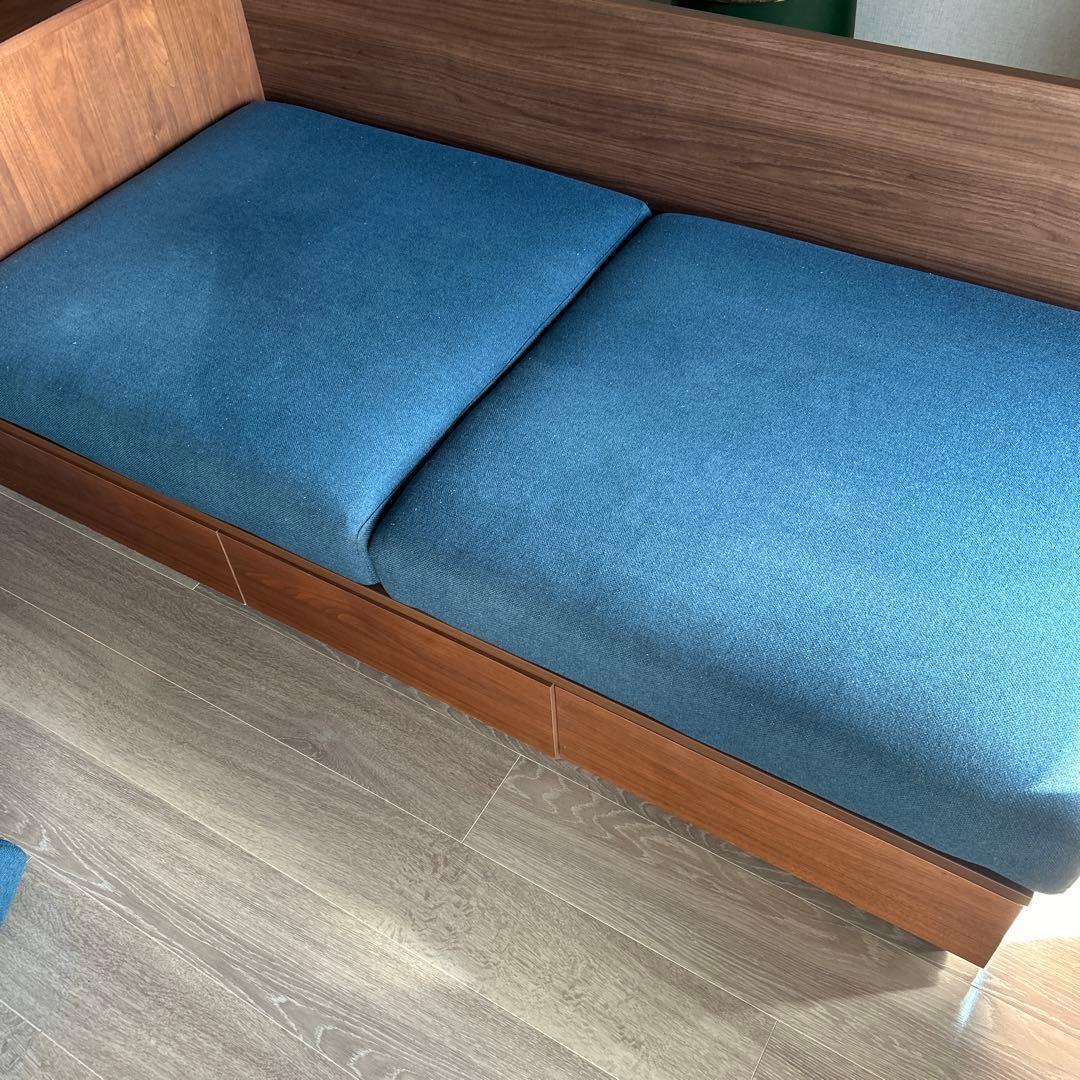 大塚家具ソファTAIDA木製フレーム。ソファベッドにもなります。