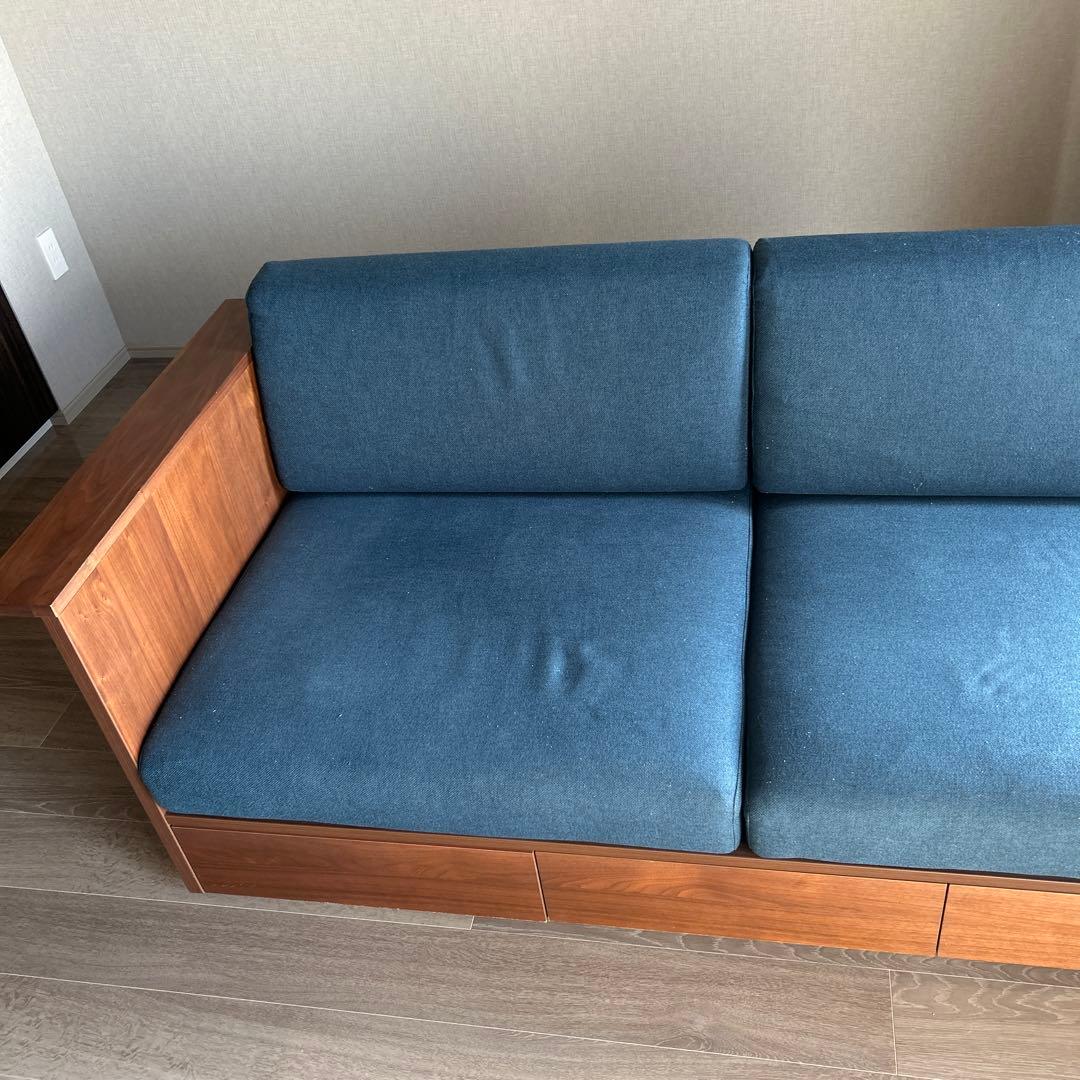 大塚家具ソファTAIDA木製フレーム。ソファベッドにもなります。