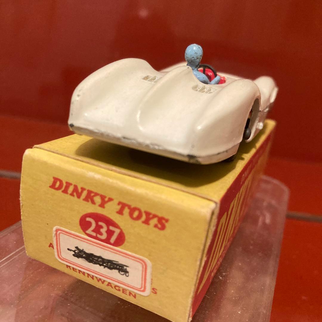 Dinky Toys No.237 メルセデス・ベンツ レーシングカー