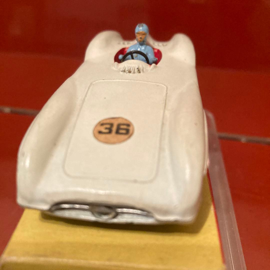 Dinky Toys No.237 メルセデス・ベンツ レーシングカー