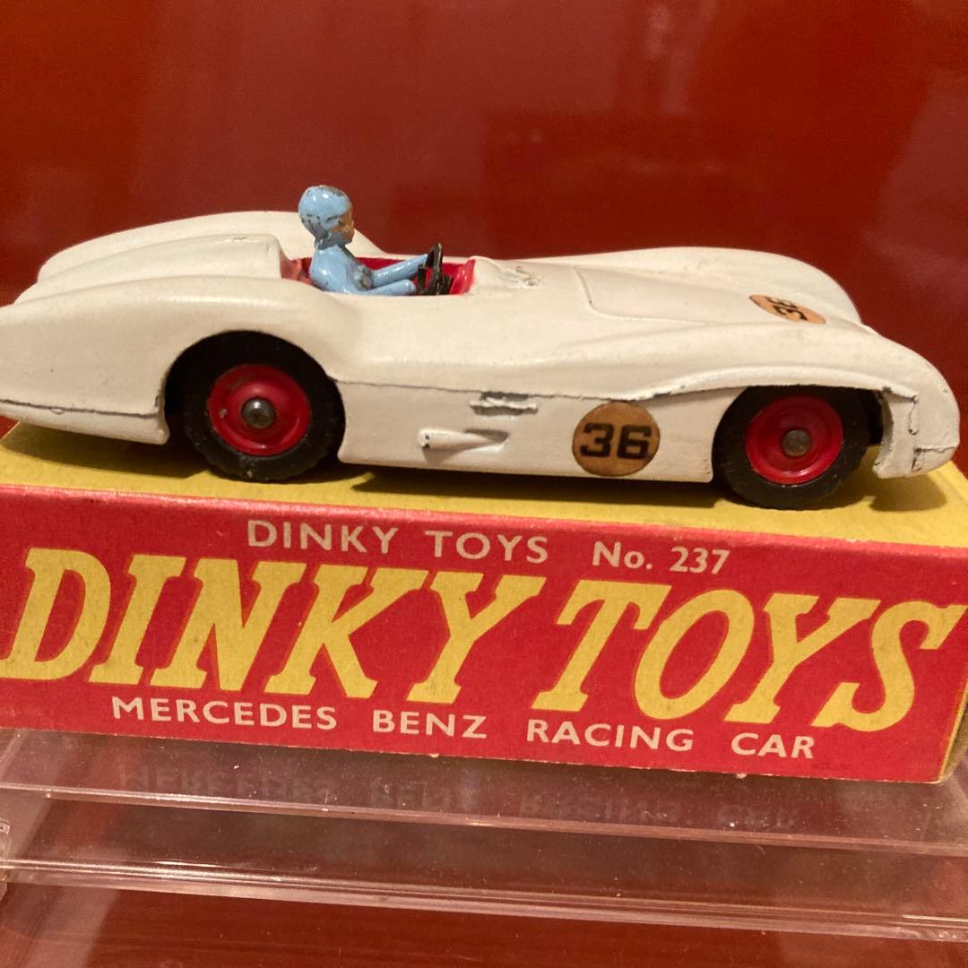 Dinky Toys No.237 メルセデス・ベンツ レーシングカー