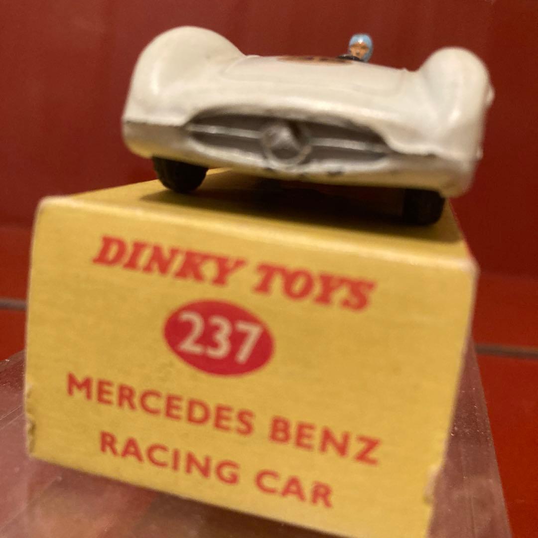 Dinky Toys No.237 メルセデス・ベンツ レーシングカー