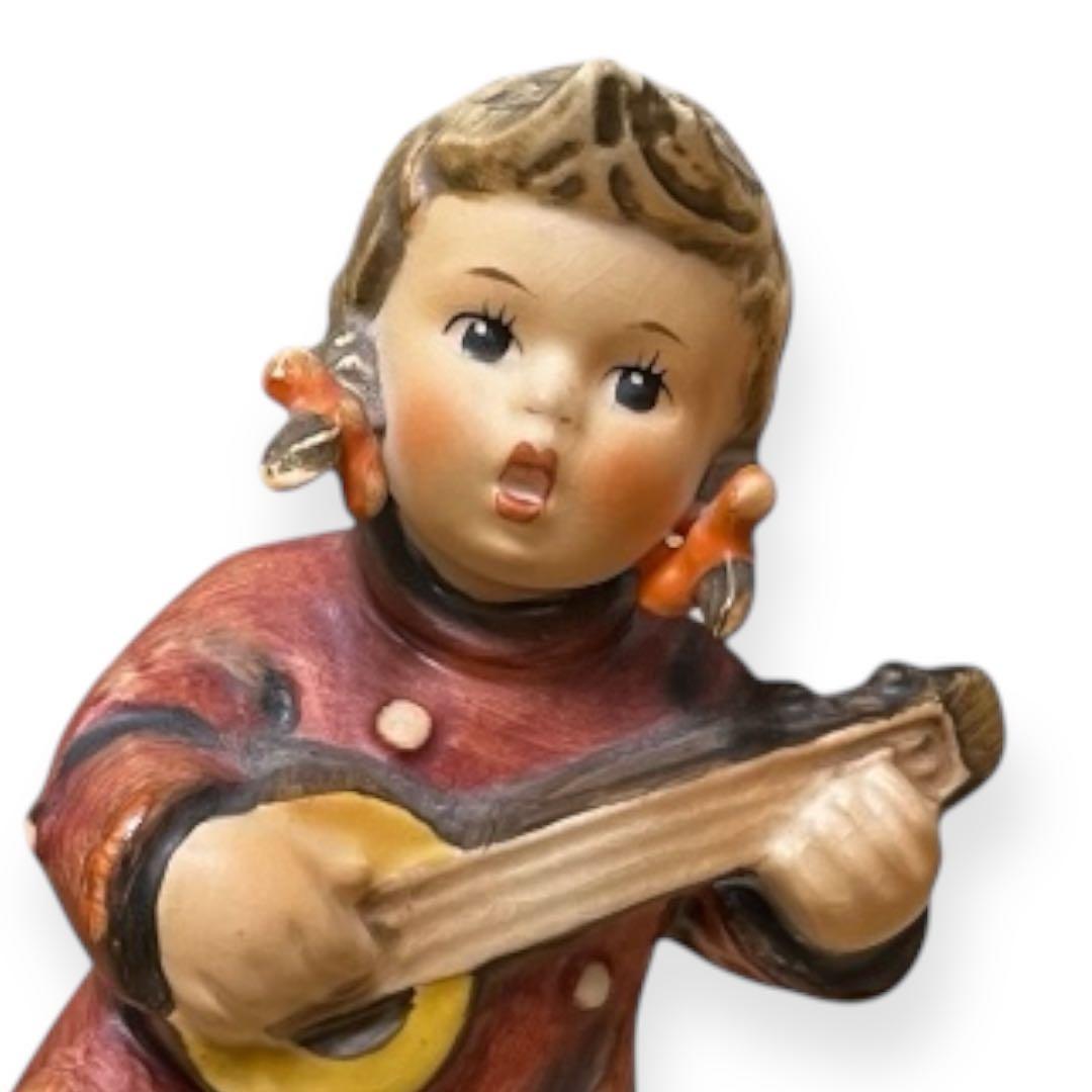 フンメル人形 Happiness 約50年前 Goebelドイツ製 人気作品 - メルカリ