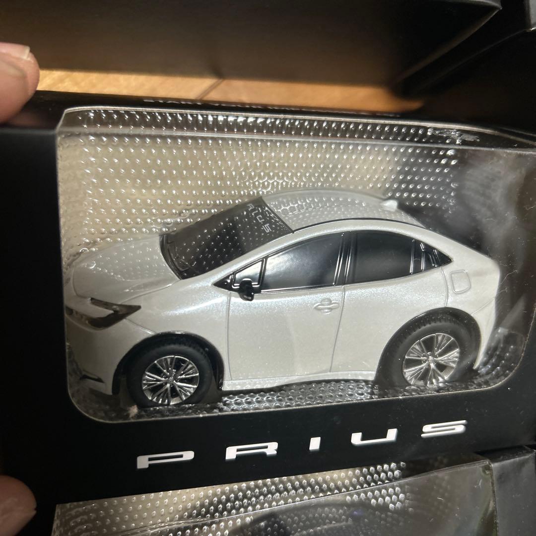 トヨタ　プリウス　ミニカー プルバック　８台