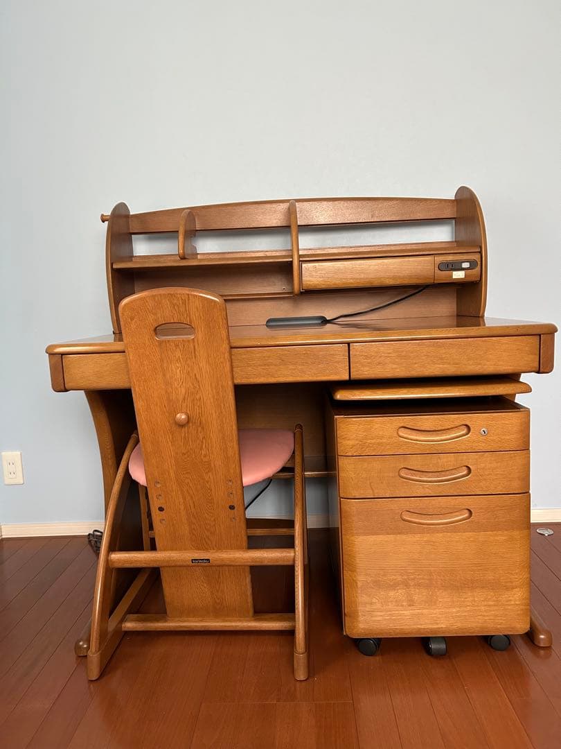 カリモク　学習机セット　4-1 机のみ