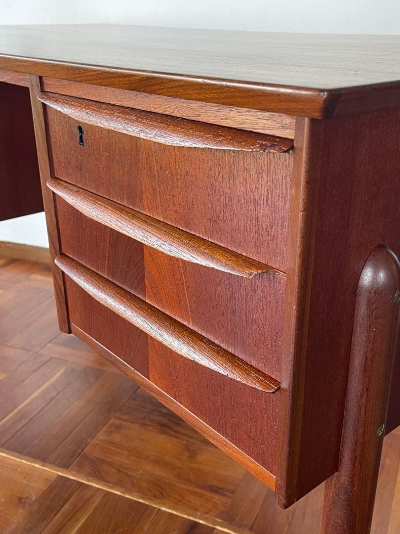 北欧 デンマーク ヴィンテージ チーク オイルフィニッシュ 両袖 デスク