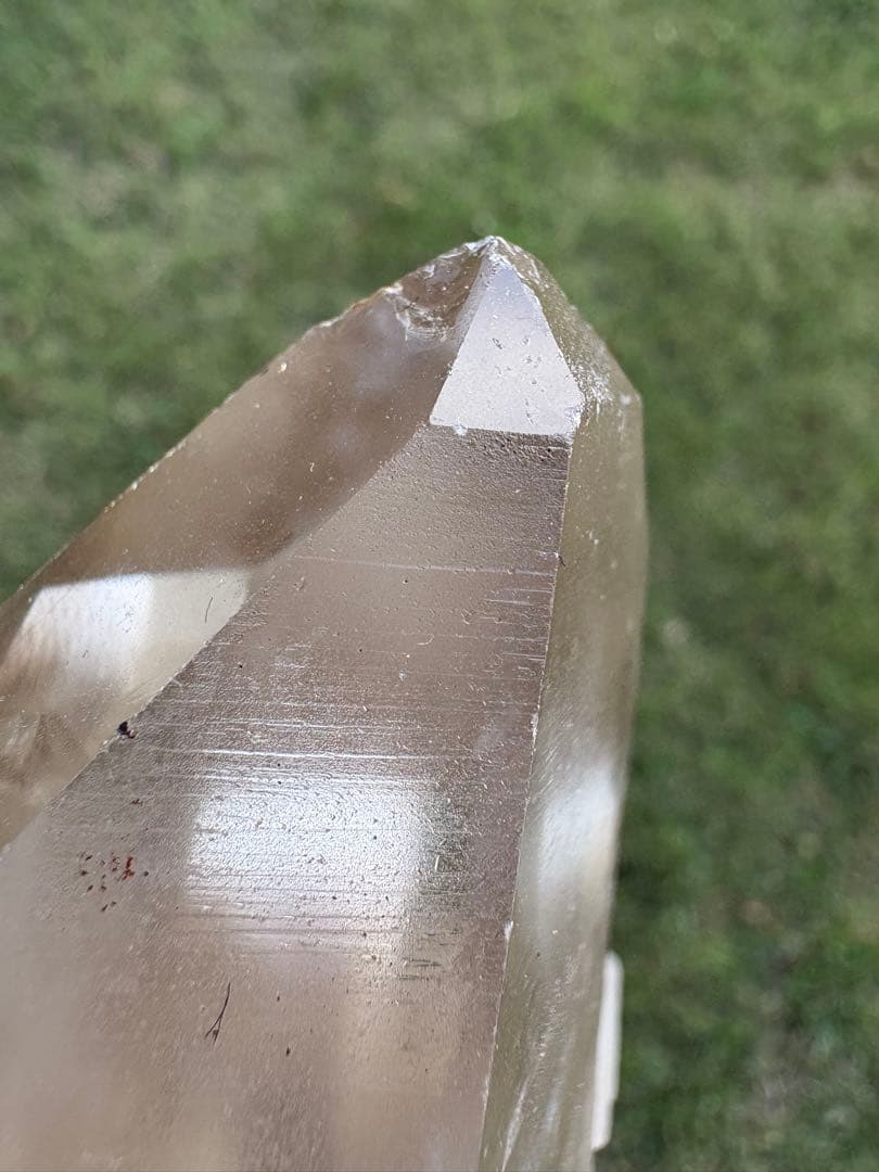 【匿名発送】クル渓谷産 ライトスモーキー水晶（セルフヒールド）