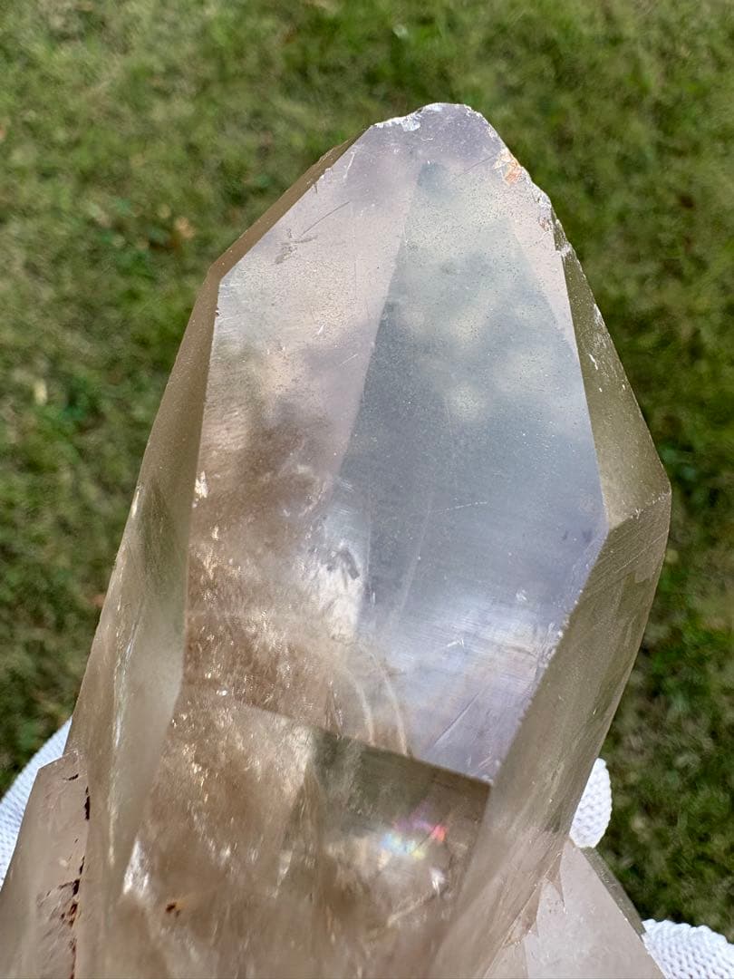 【匿名発送】クル渓谷産 ライトスモーキー水晶（セルフヒールド）