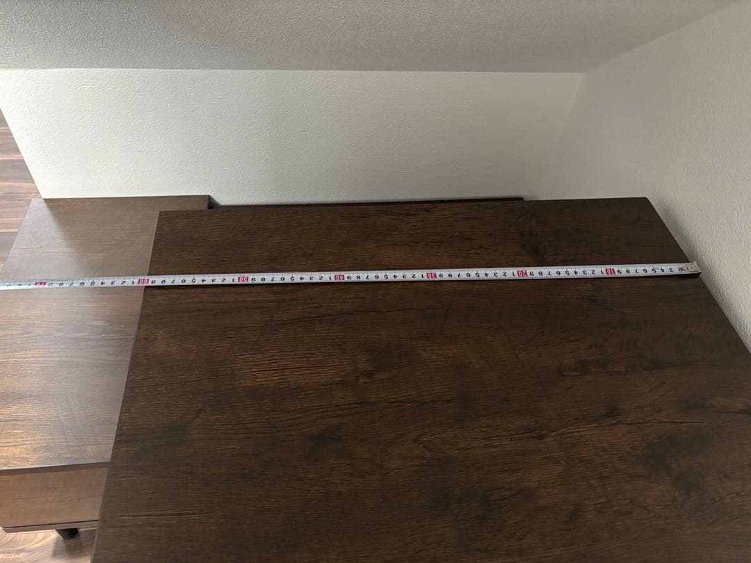 リフトアップ機能付きセンターテーブル