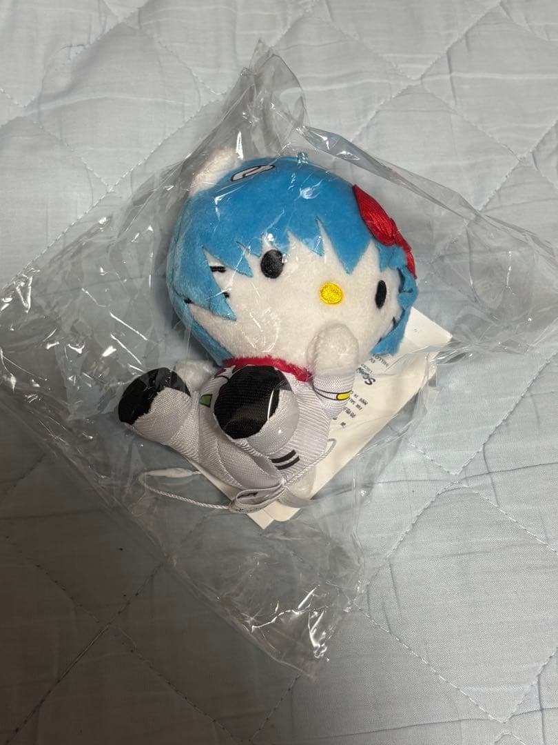 EVA x HELLO KITTY トイキーホルダー レイ 完売品 エヴァ 綾波 - メルカリ