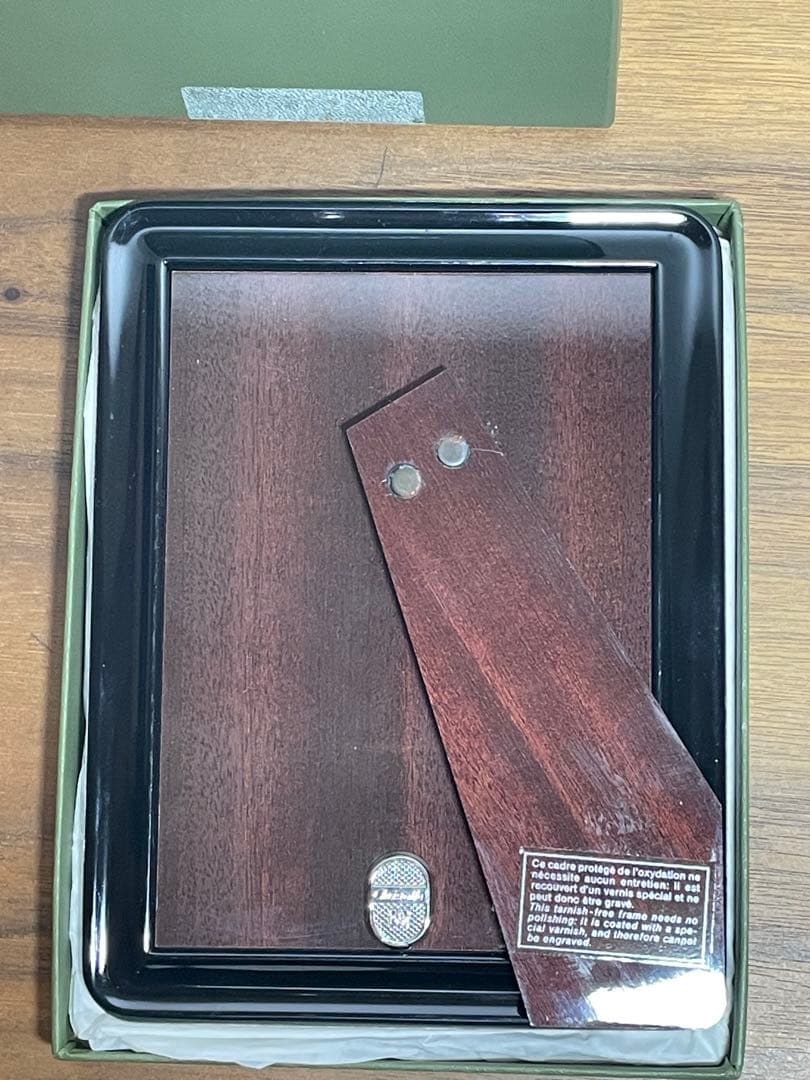 新品未使用【匿名配送】クリストフル　写真立てEGEA 13×17cm 縦横使用可