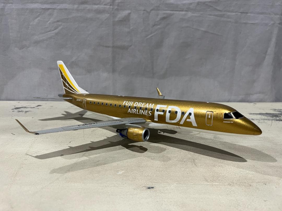 フジドリームエアラインズ｜EMBRAER 175 TAMIYA 1:100
