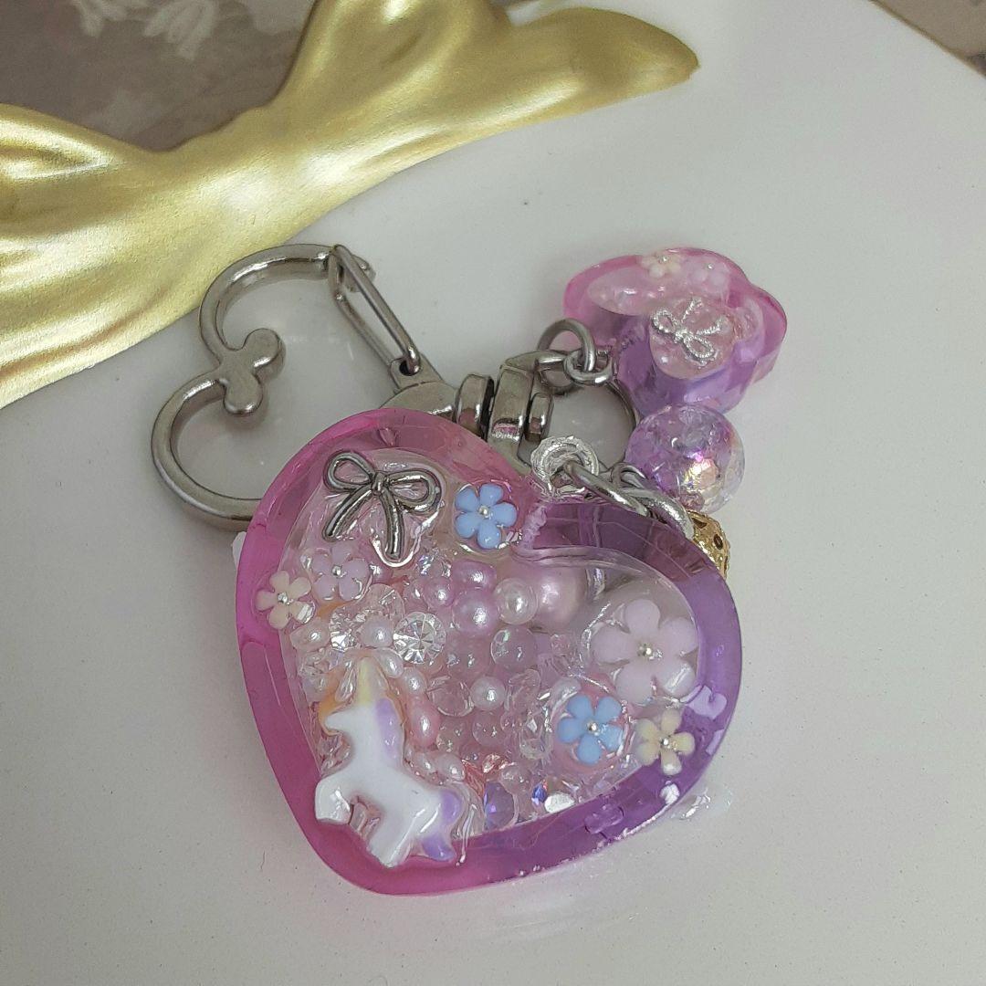 #154　ゆめかわ＊ミニチュアユニコーン＊天使の羽根＊シャカシャカキーホルダー