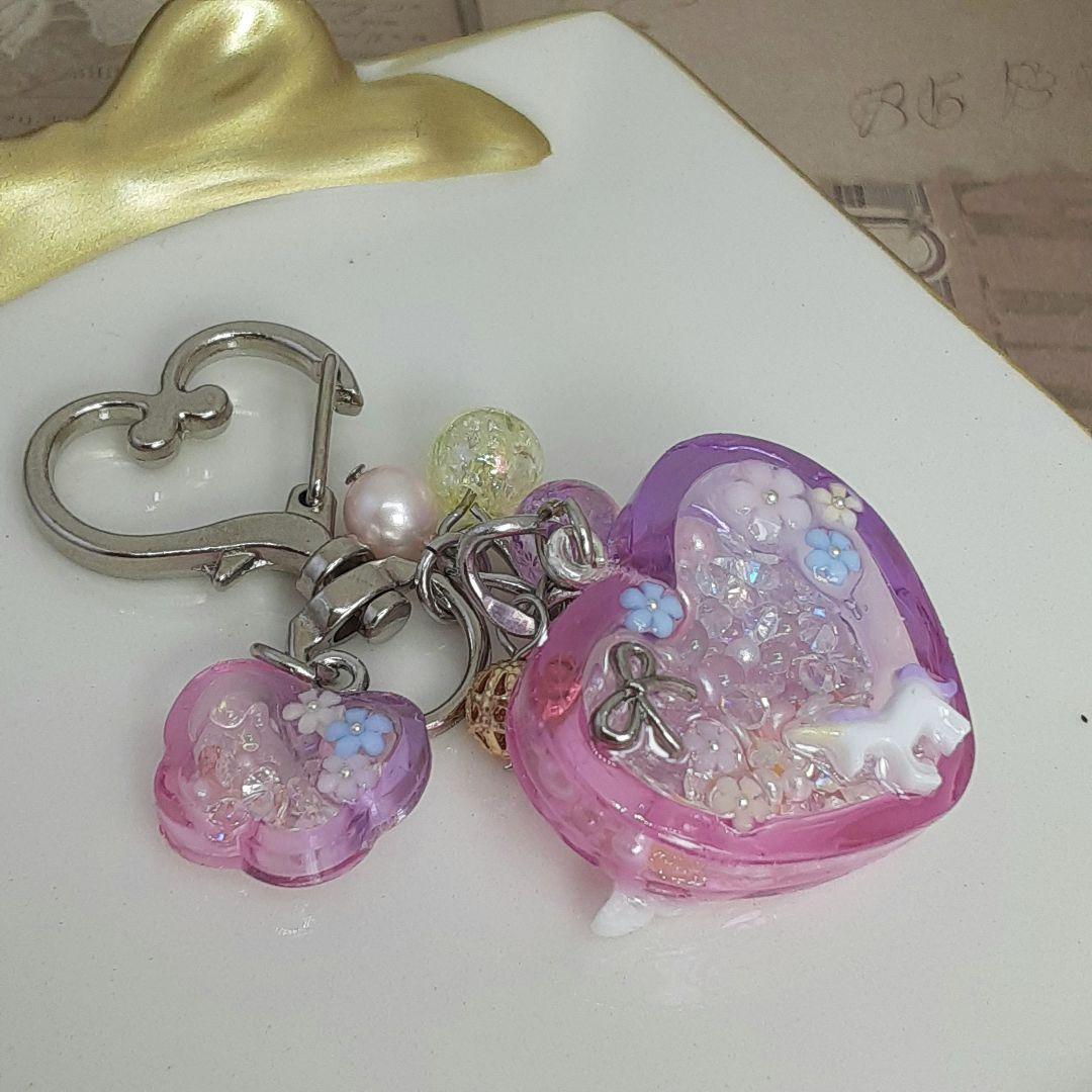 #154　ゆめかわ＊ミニチュアユニコーン＊天使の羽根＊シャカシャカキーホルダー