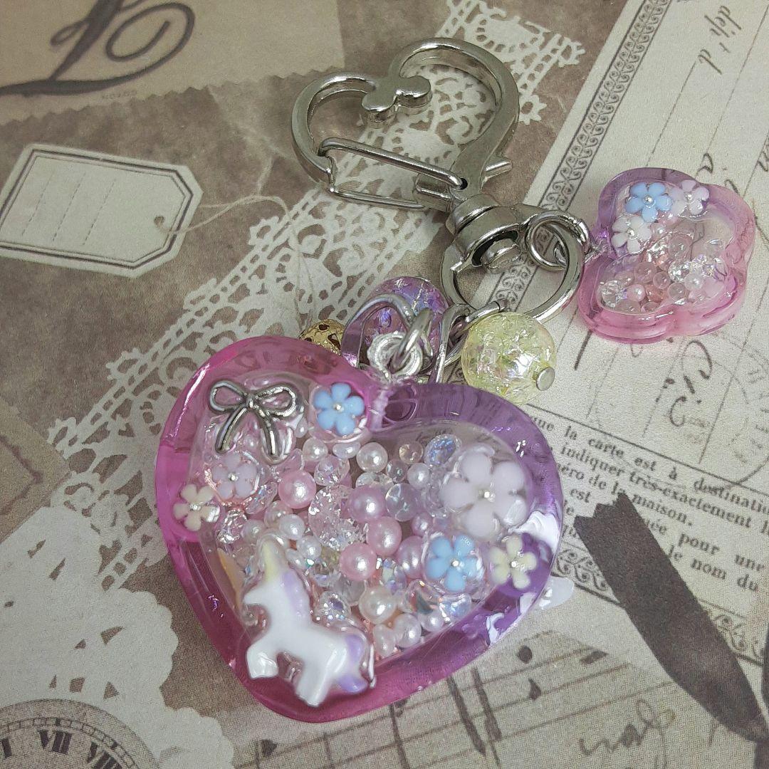 #154　ゆめかわ＊ミニチュアユニコーン＊天使の羽根＊シャカシャカキーホルダー