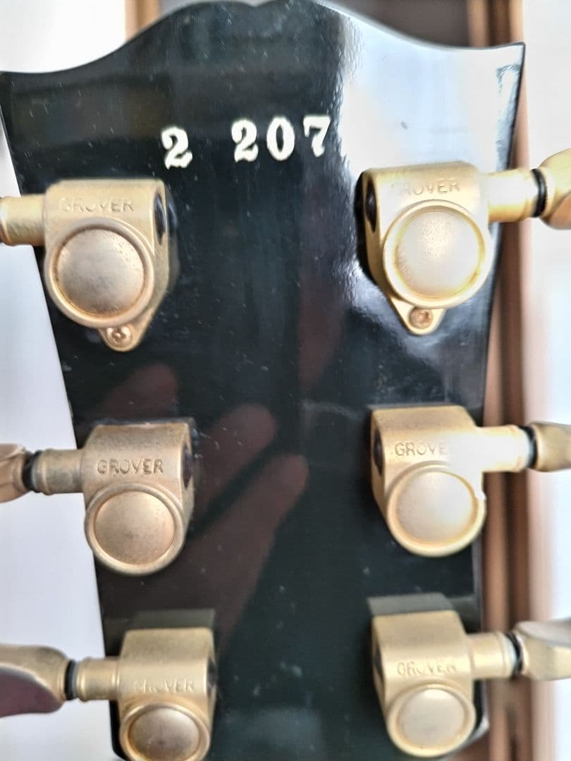 ギブソンレスポールカスタム1992年製造？ ハードケース 革製ストラップ