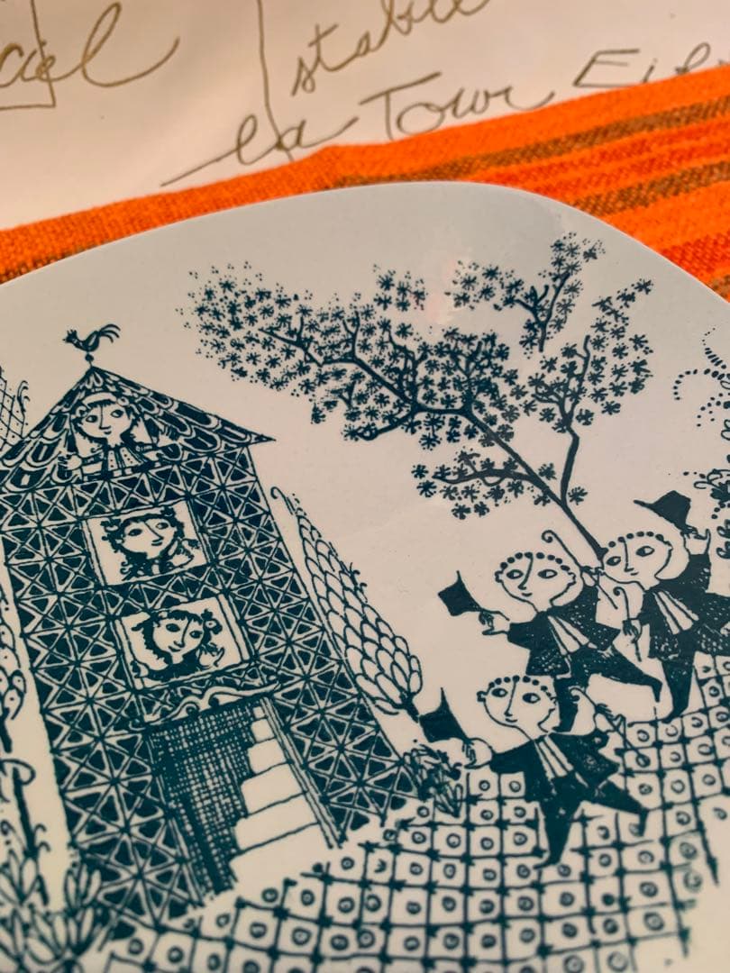 ビヨンヴィンブラッド　激レアのビンテージニモール窯の可愛い絵柄グリーンのお皿！