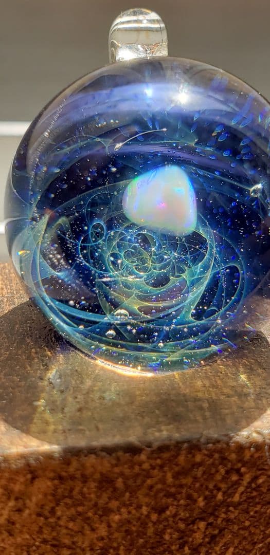 宇宙モチーフガラスネックレス