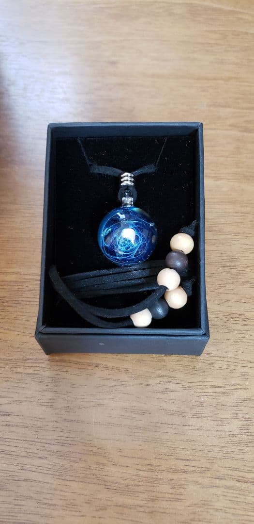 宇宙モチーフガラスネックレス