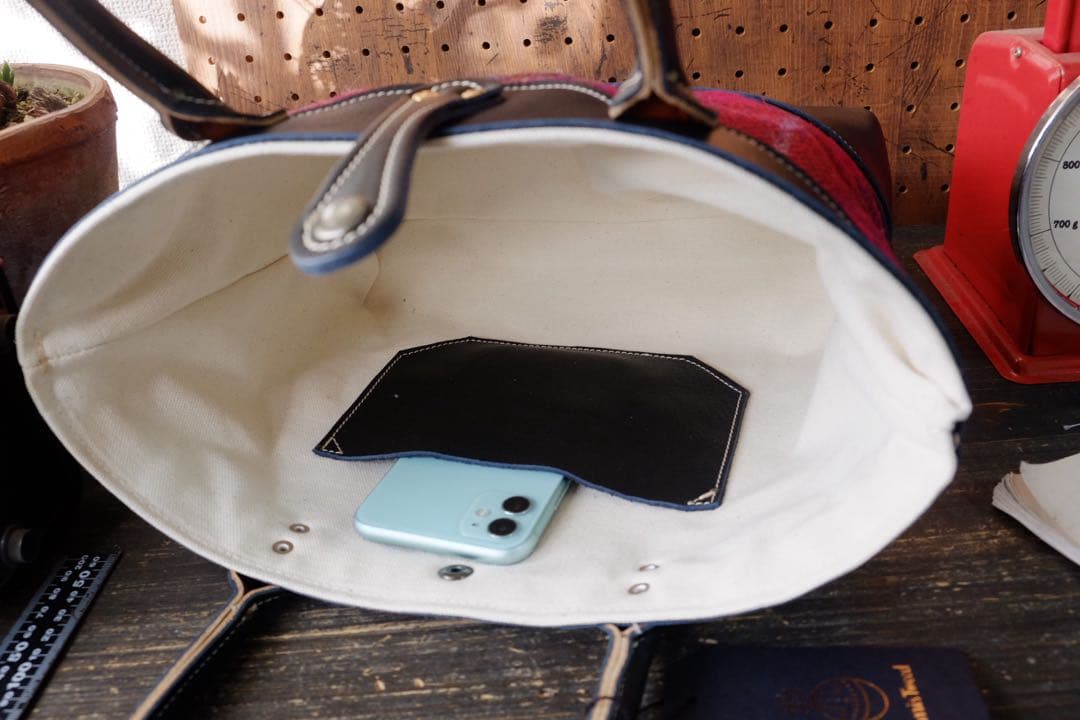 Harris tweed チェックブラックレザートートバッグ　ハリスツイード