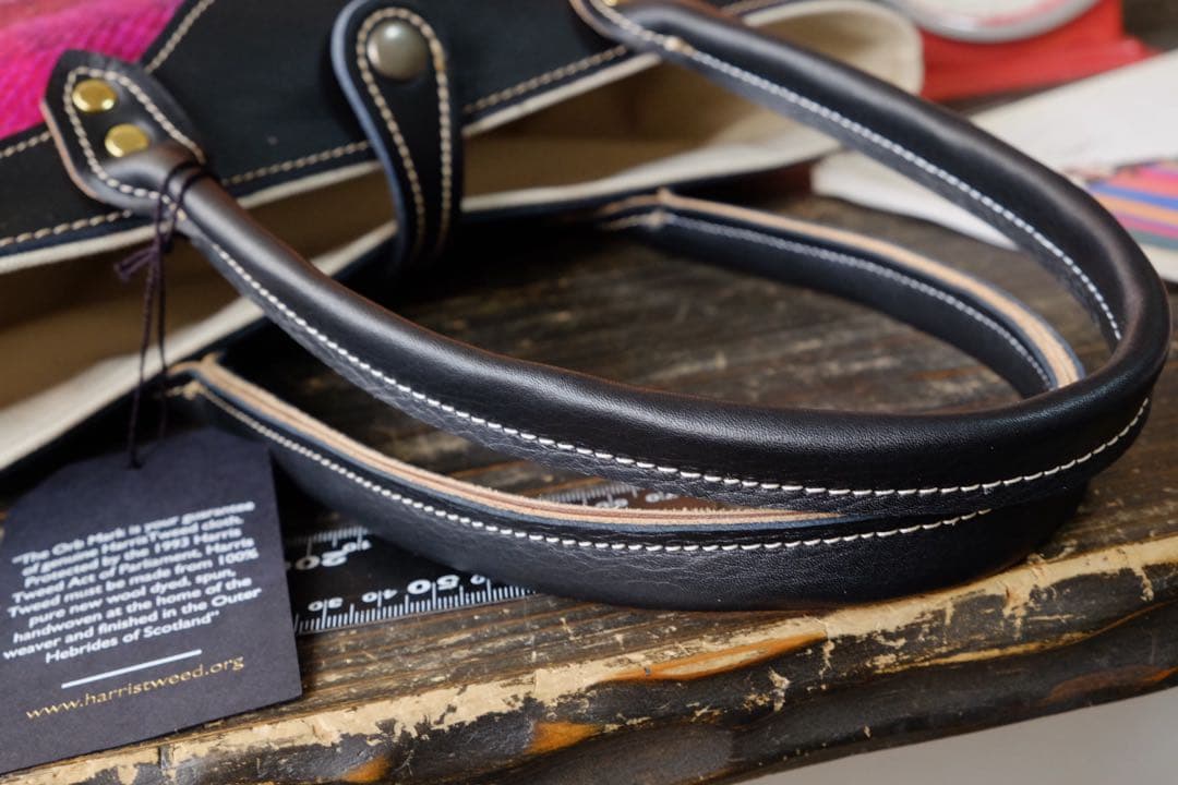Harris tweed チェックブラックレザートートバッグ　ハリスツイード