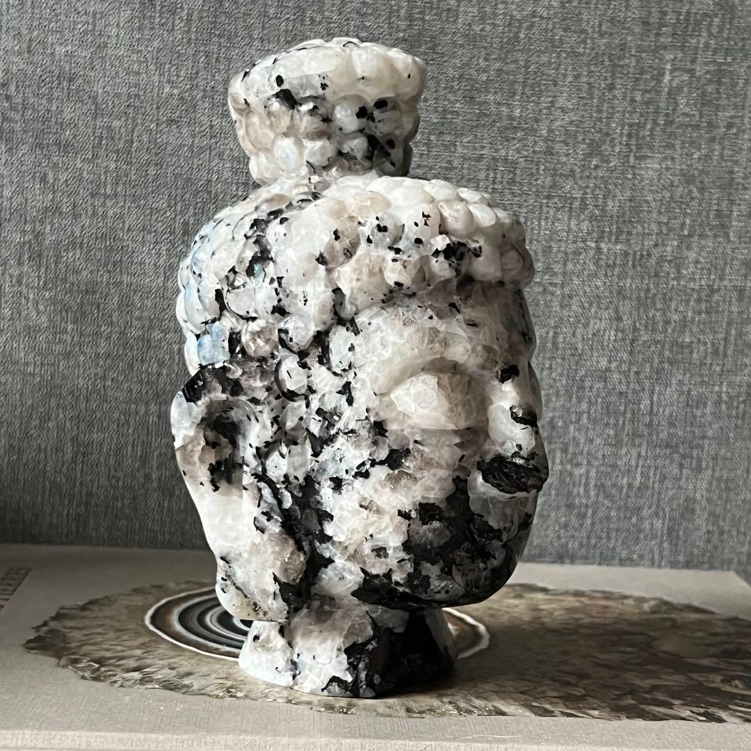 レインボームーンストーン　ブッダヘッド