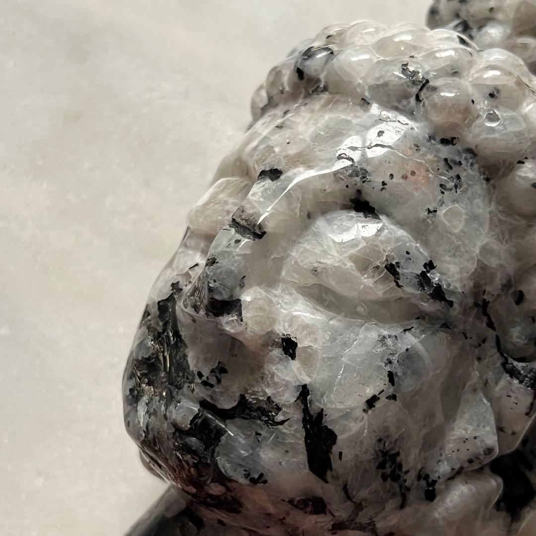 レインボームーンストーン　ブッダヘッド