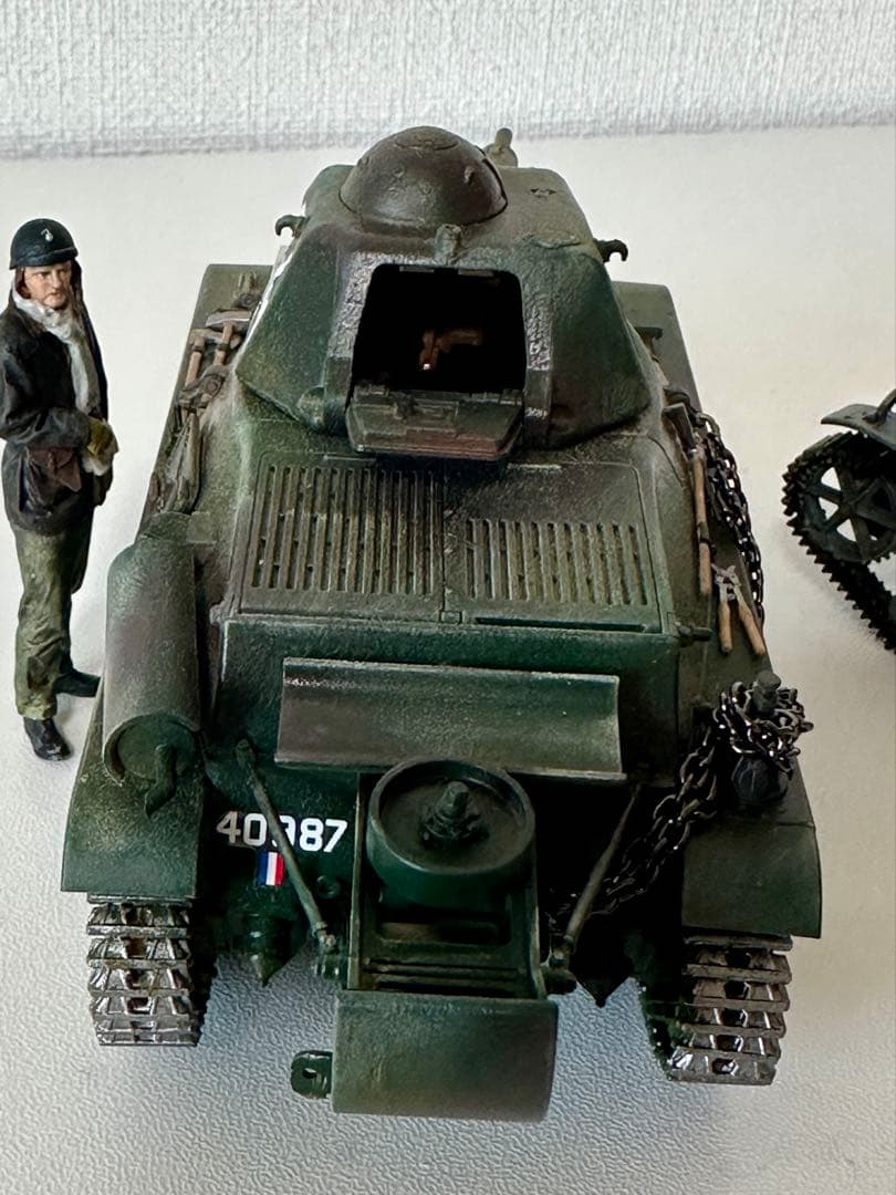 タミヤ1/35フランスH39&陸軍UEトラクター塗装完成品 - メルカリ