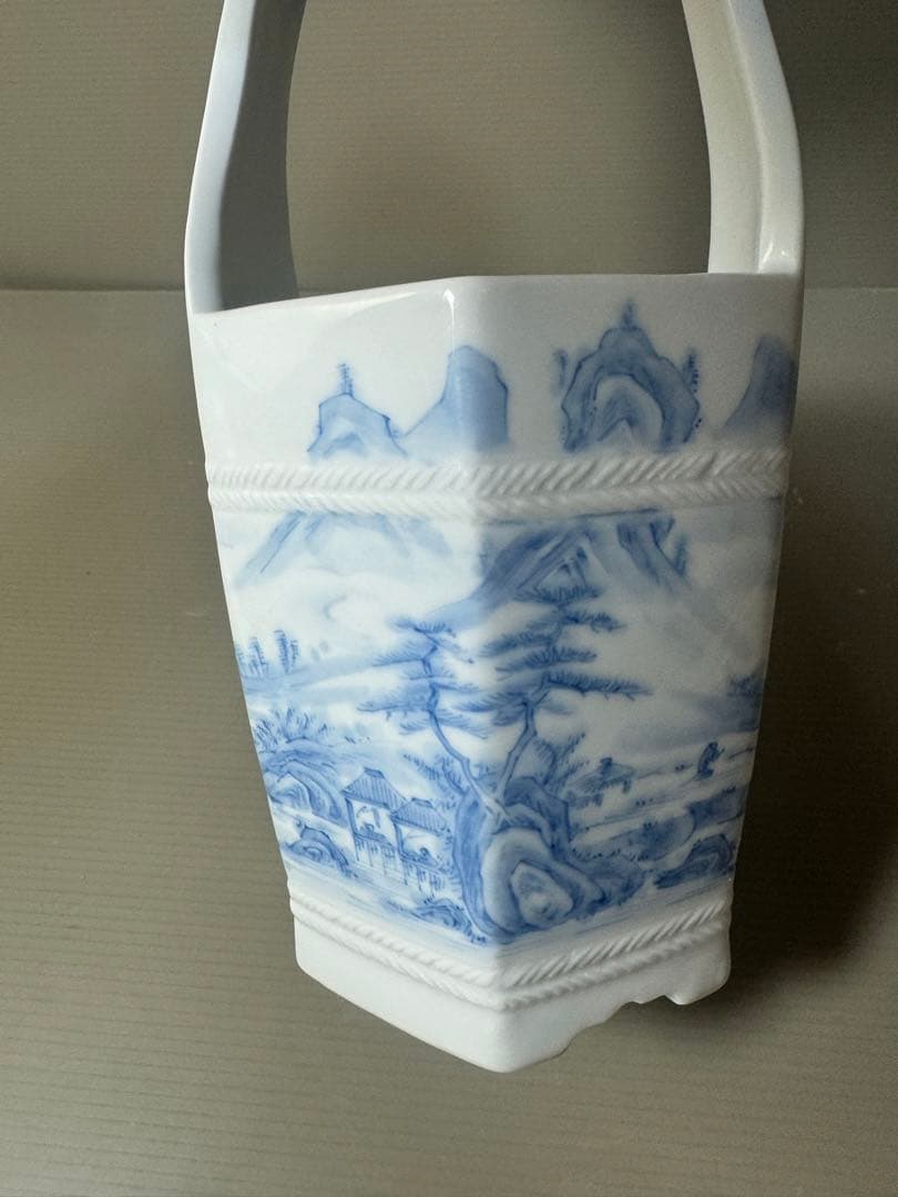 2567 平戸弥治右衛門染付山水手桶花器未使用