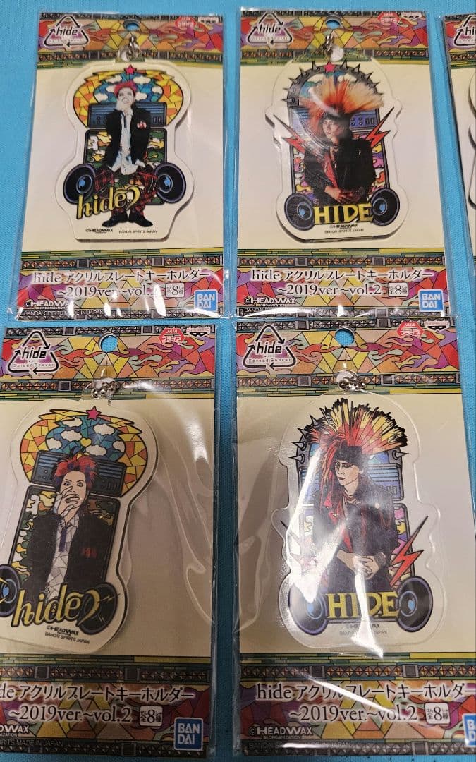 hide アクリルプレートキーホルダー 8種