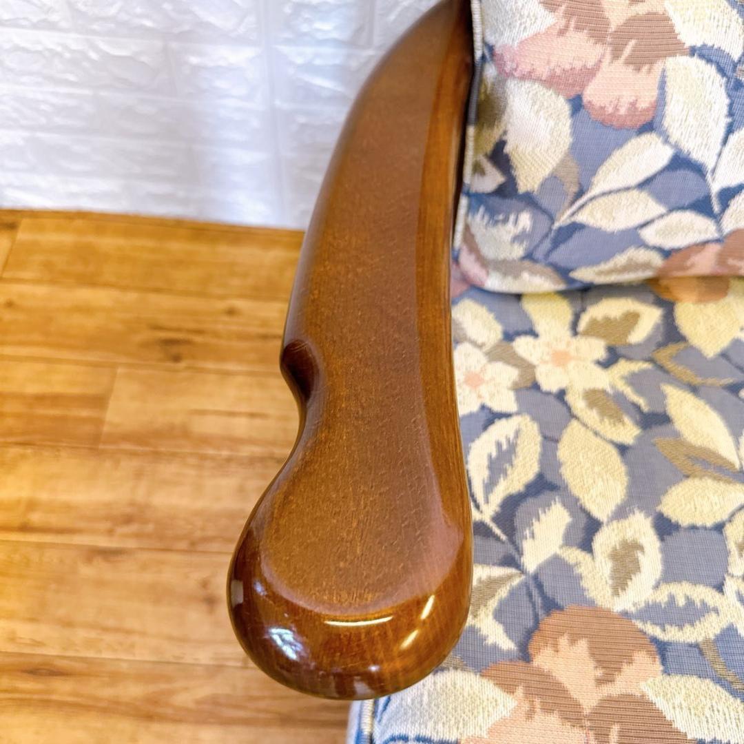 カリモク アームチェア 花柄 一人掛け シングルソファ 椅子　 クラシック