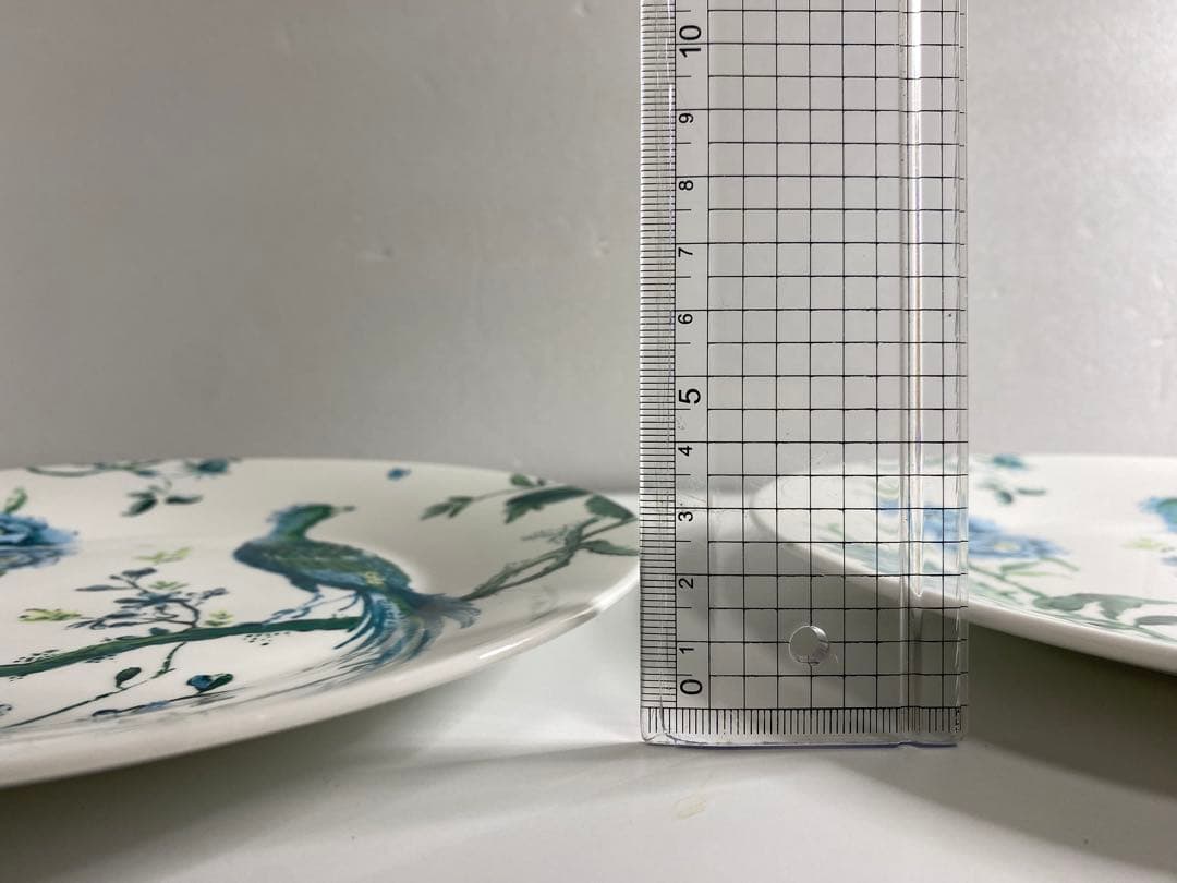 《ウェッジウッド》シノワズリ ホワイト プレート23ｃｍ ２枚