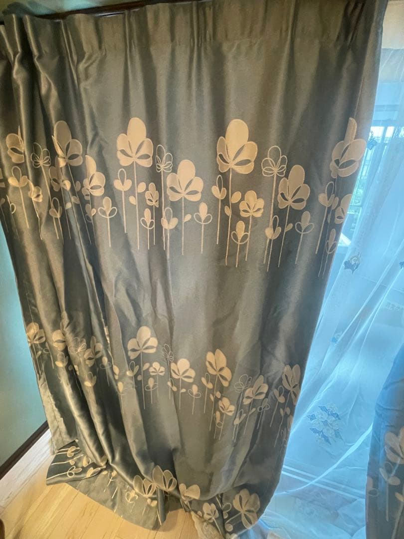お花刺繍カーテン&レースカーテン　8枚