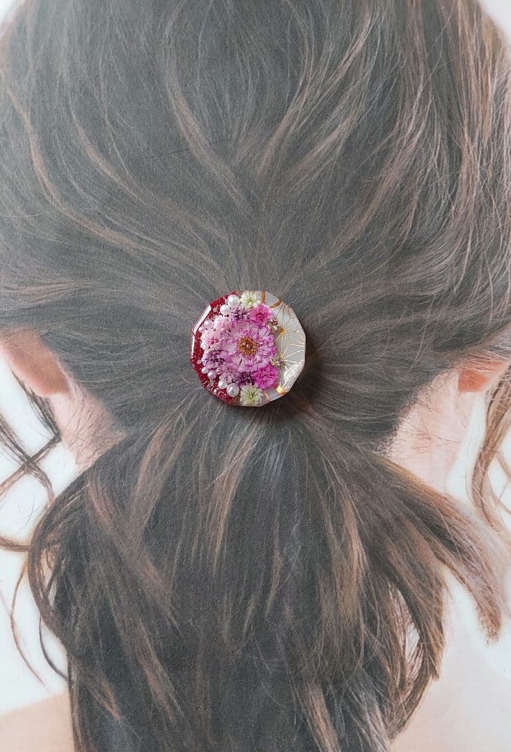 【1691】レジン　マトリカリア　ヘアゴム　ポニーフック　ブロ―チ　ハンドメイド