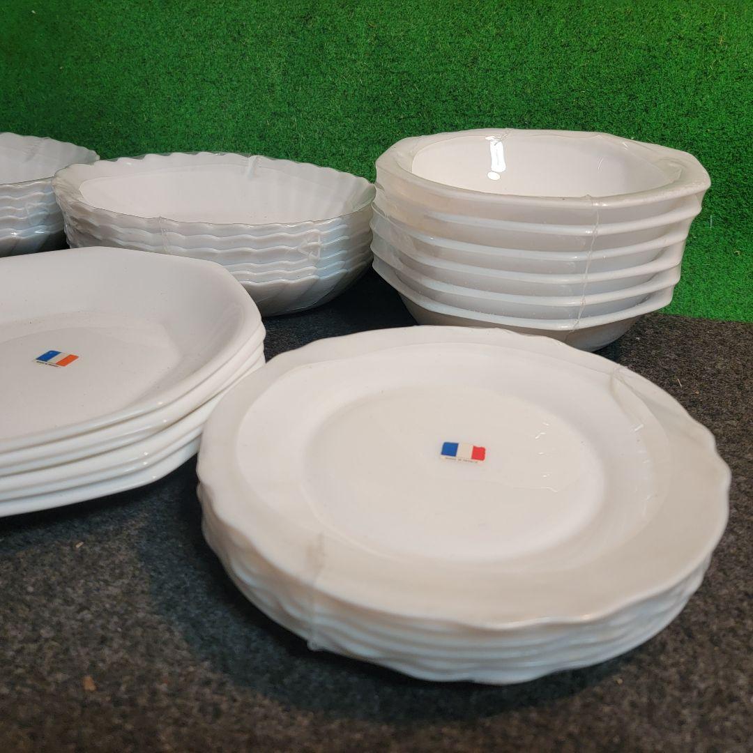 【過去のヤマザキ春のパンまつり】白いシリーズ皿 6枚4種 計36枚