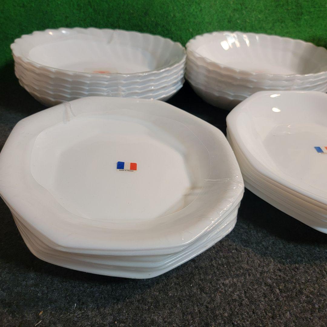 【過去のヤマザキ春のパンまつり】白いシリーズ皿 6枚4種 計36枚