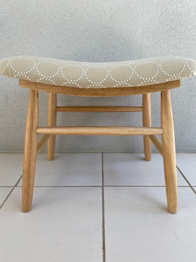 ミナペルホネン タンバリン dop エクリュ スツール　ハンドメイド