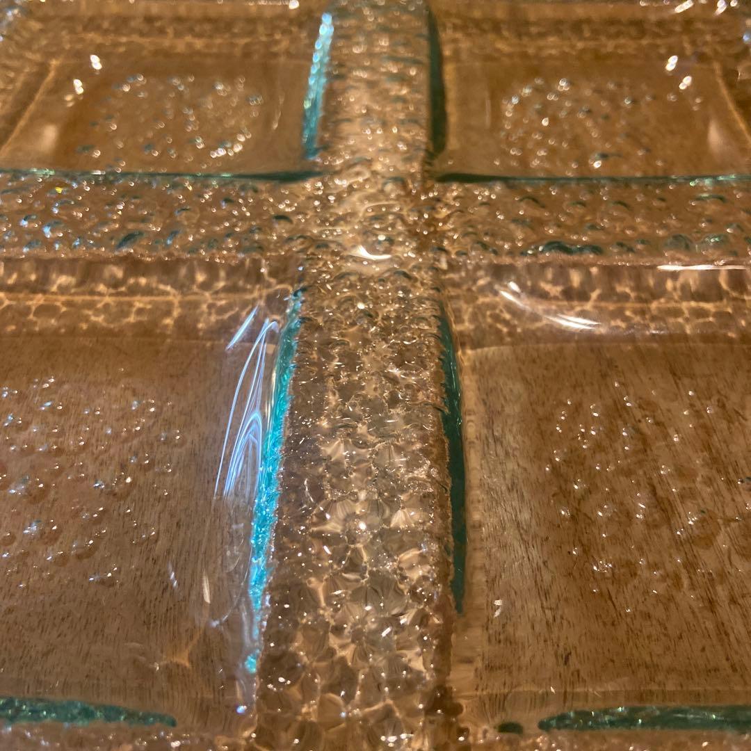 エメラルドグリーンのガラスプレート7枚