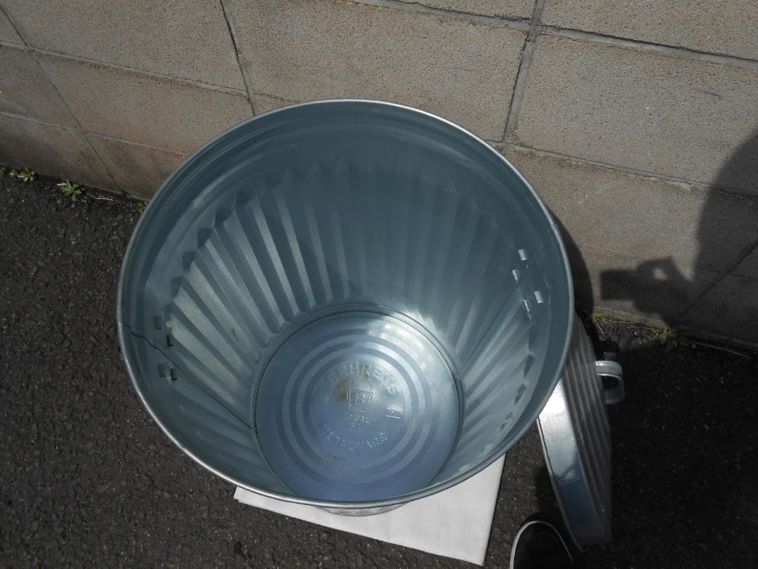直接引取可 BEHRENS 大容量 75L 20ガロン ブリキ ゴミ箱 近隣配送