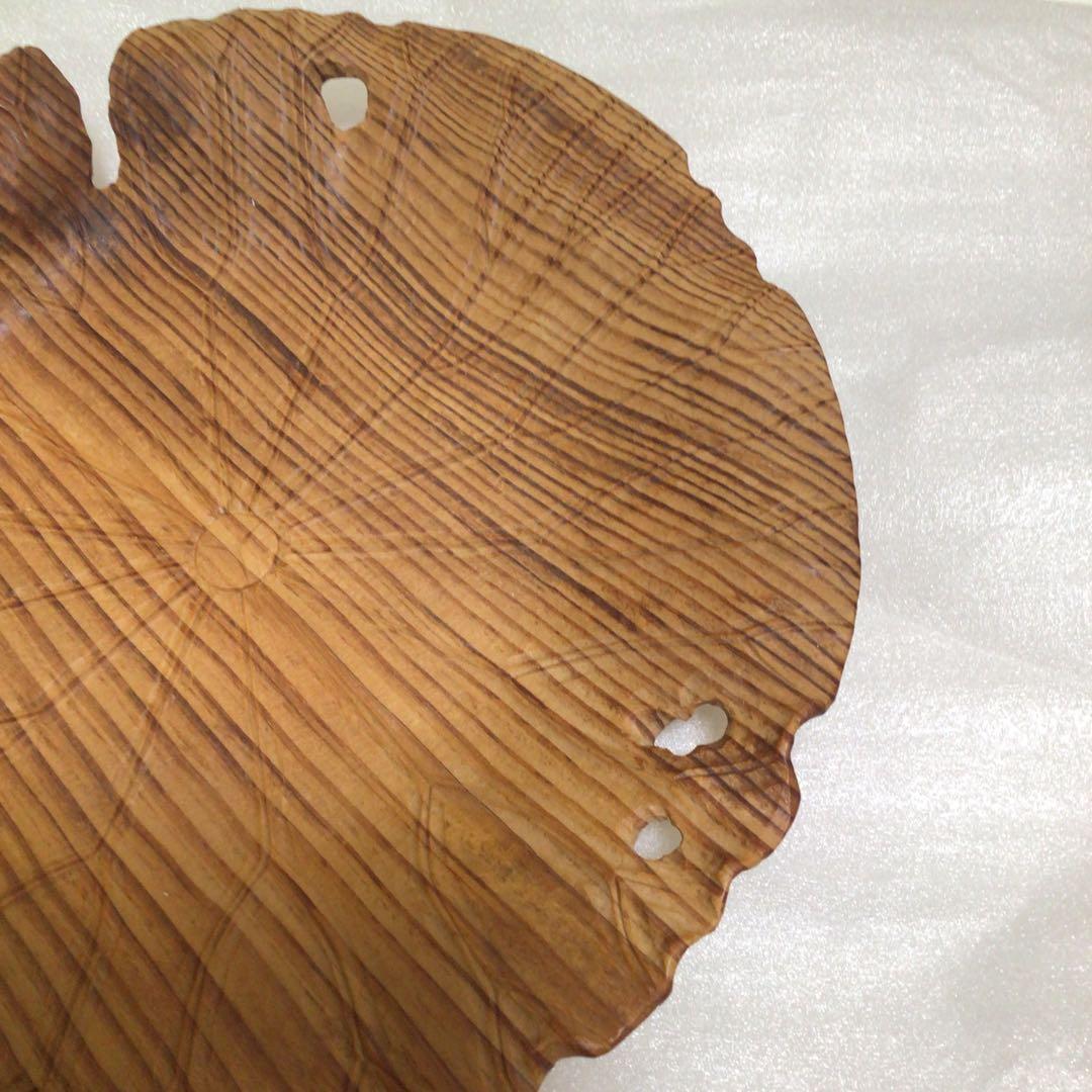 玉置玉泉作　木彫り　皿　木　蓮の葉