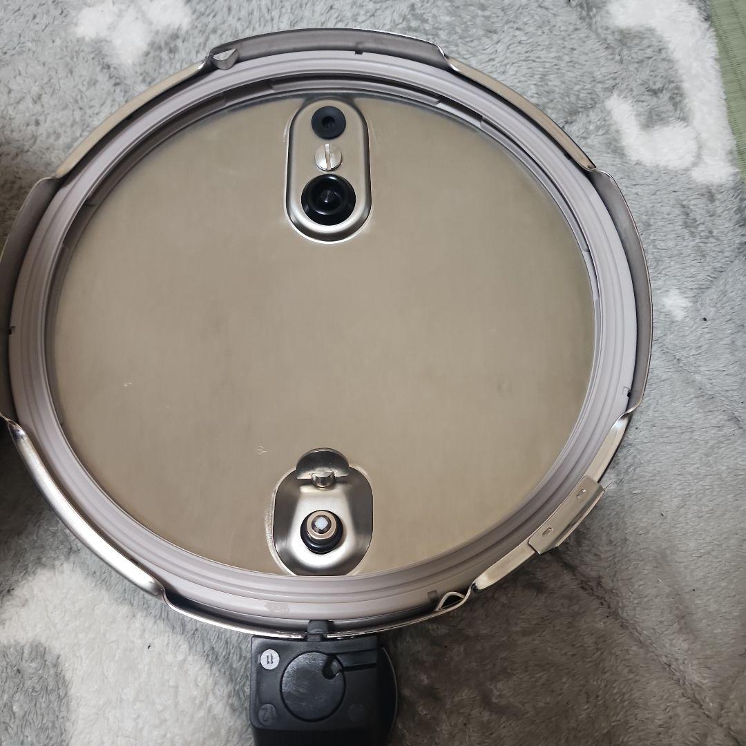 フィスラー Fissler 圧力鍋 ビタクイック6.0L ドイツ製　ガラスフタ付