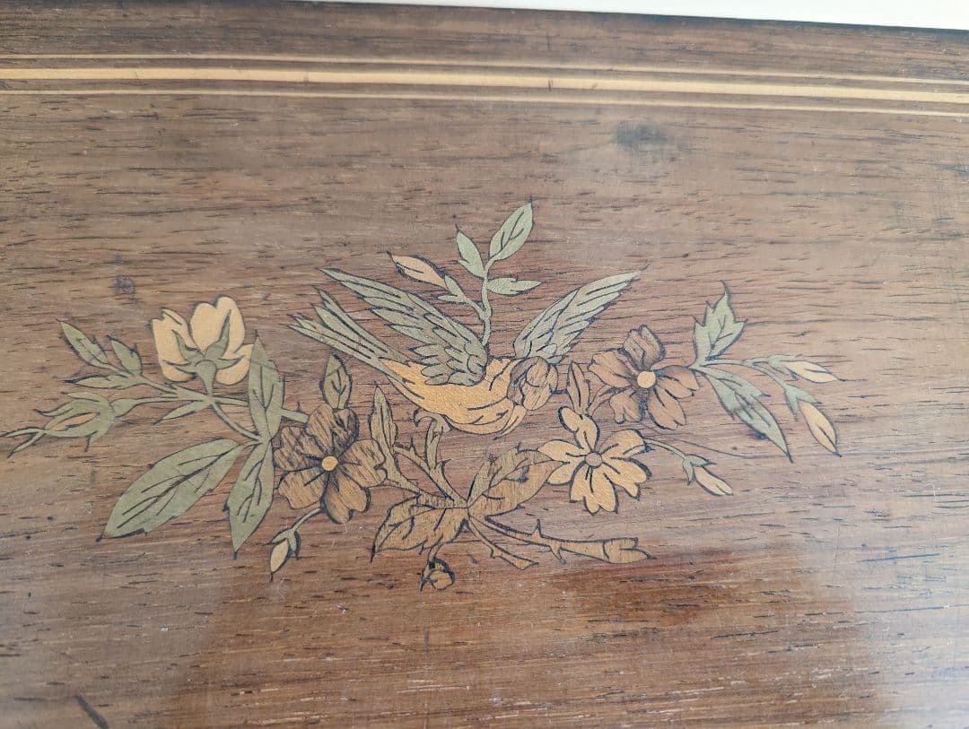 オルゴール　手巻き式　80鍵盤くらい？　オペラなど収録