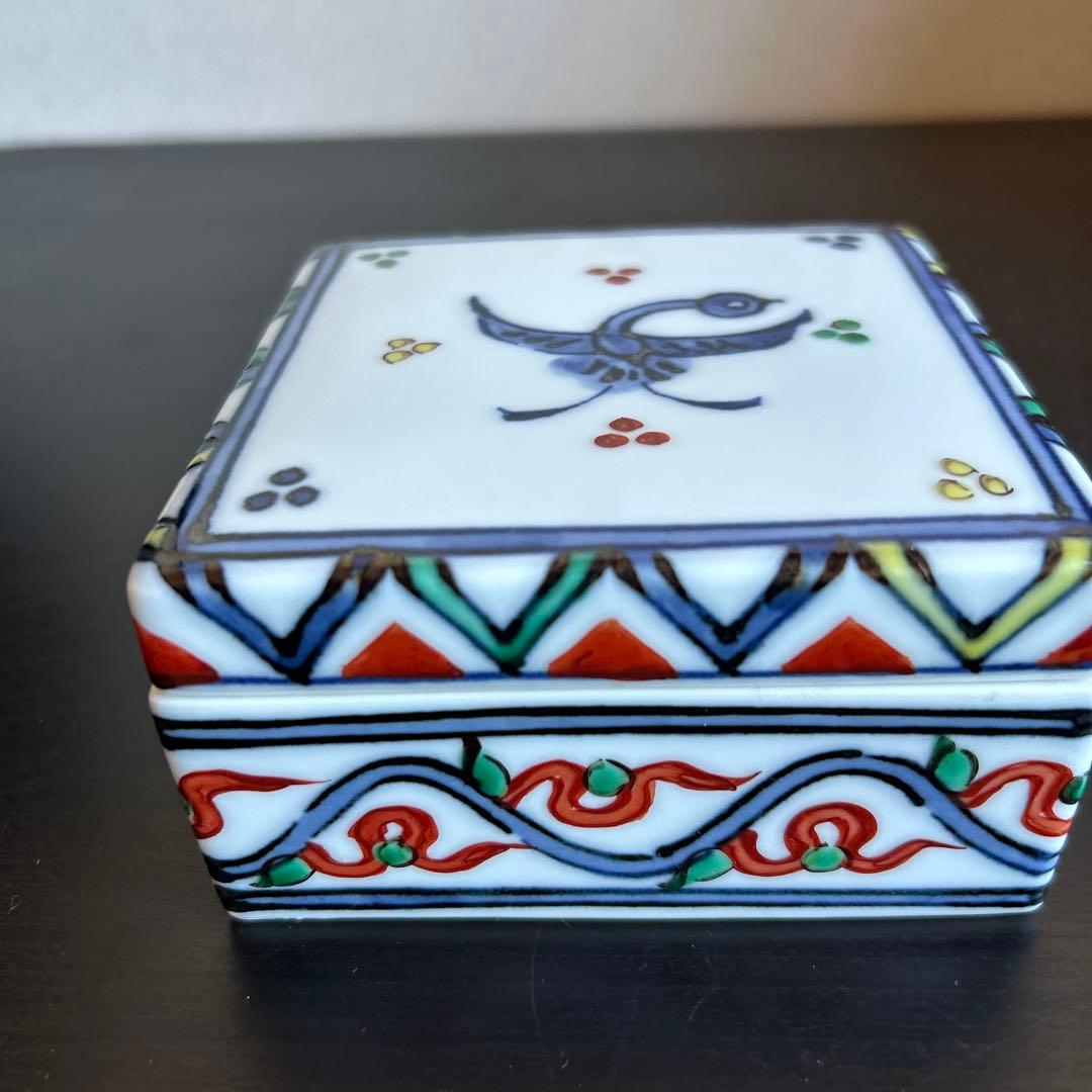 澤田痴陶人 赤絵鳥文陶箱 蓋つき小鉢 未使用品 - メルカリ