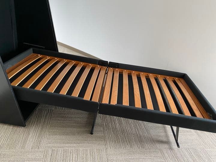 スウェーデン製　収納ベッド